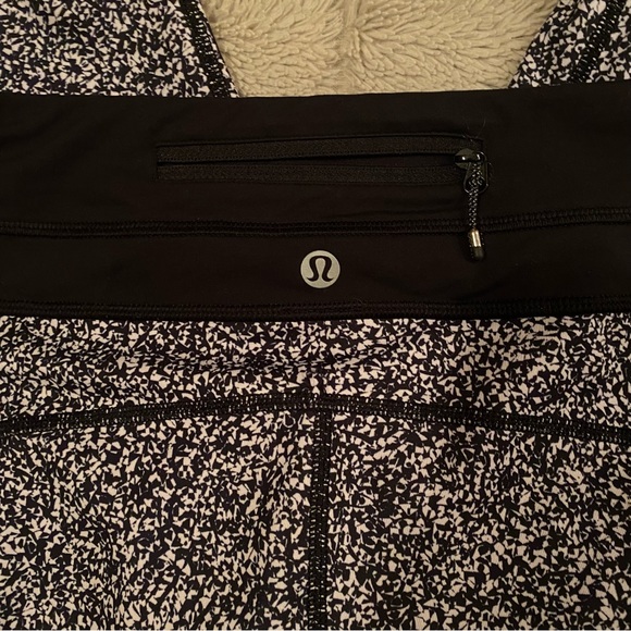 lululemon crop leggings Sz 10 - Picture 3 of 6